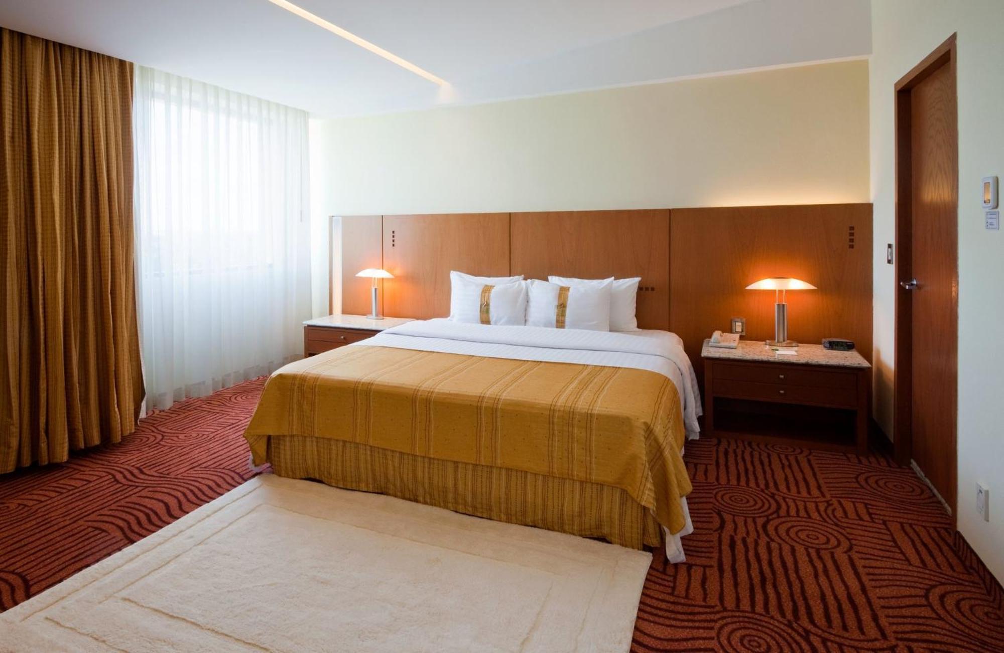 Holiday Inn Puebla Finsa By Ihg Exterior foto