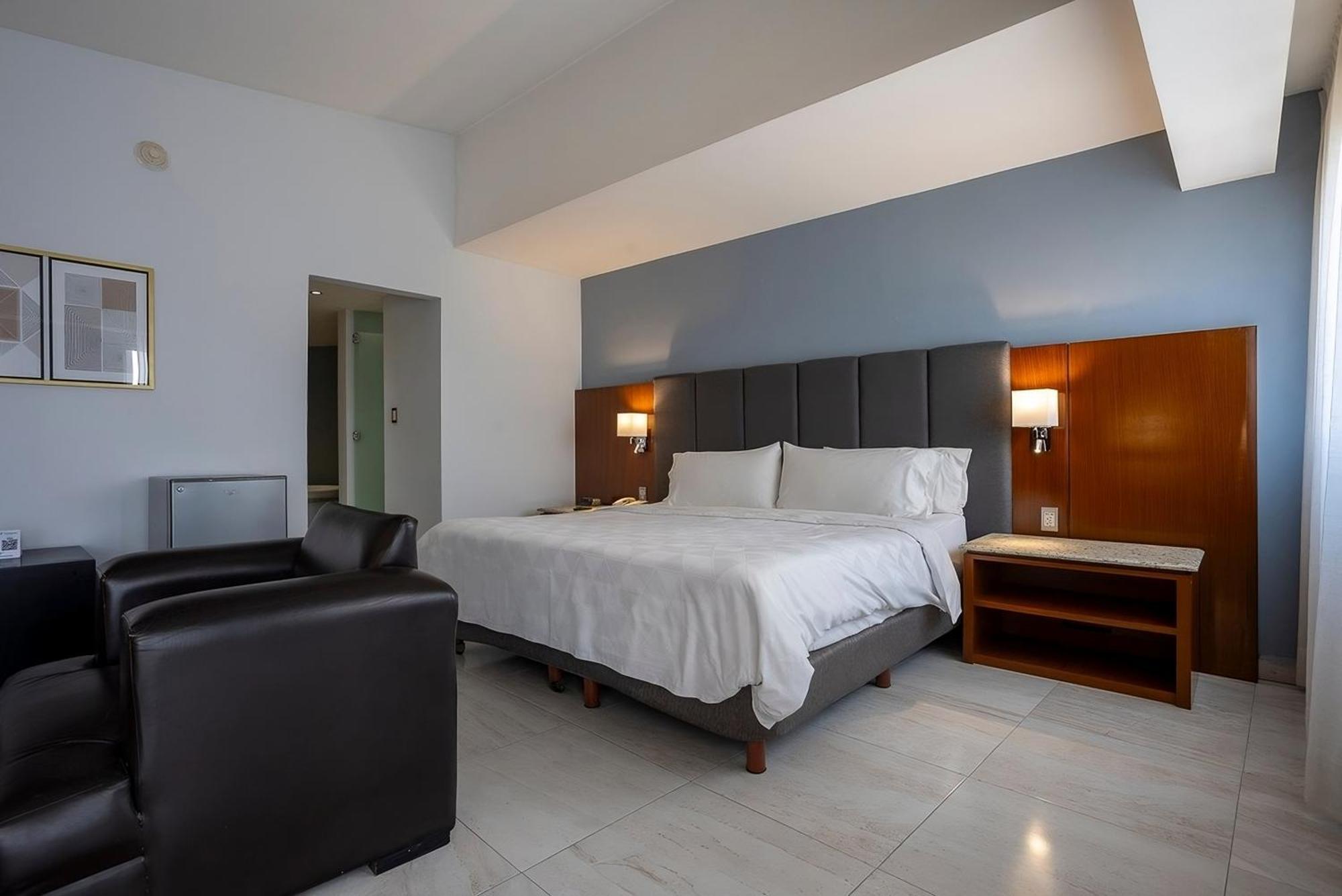Holiday Inn Puebla Finsa By Ihg Exterior foto